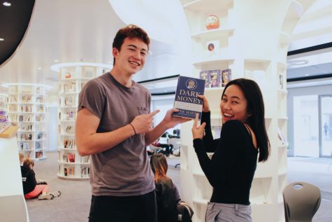 Seniors Ann-Li Hitosugi and Masa Kawasaki discuss the library, one of the two locations in which most high schoolers spend their breaks.
